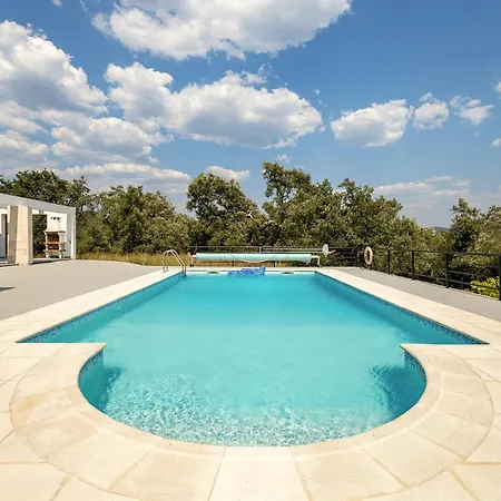 Luxurious Retreat In Lousa Countryside 3* Lagarteira