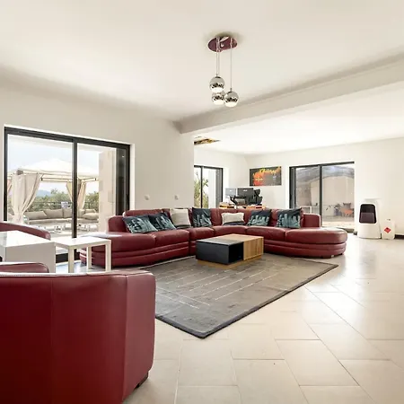 Pensionat Luxurious Retreat In Lousa Countryside Lagarteira