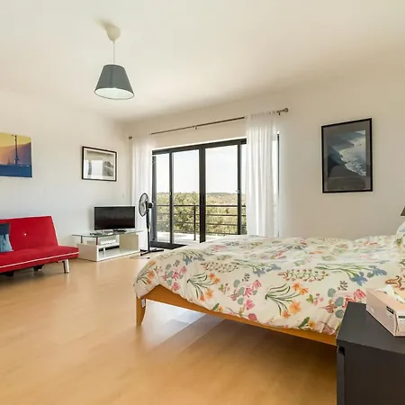 Pensionat Luxurious Retreat In Lousa Countryside 3*