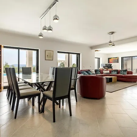 Pensionat Luxurious Retreat In Lousa Countryside Lagarteira