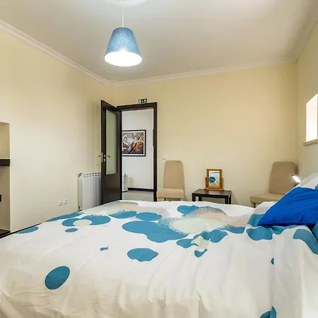Pensionat Luxurious Retreat In Lousa Countryside