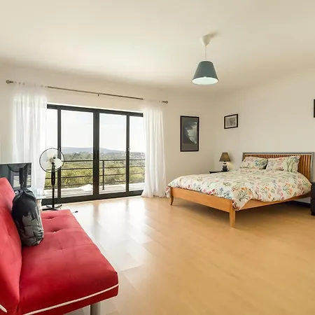 Luxurious Retreat In Lousa Countryside Pensionat 3*