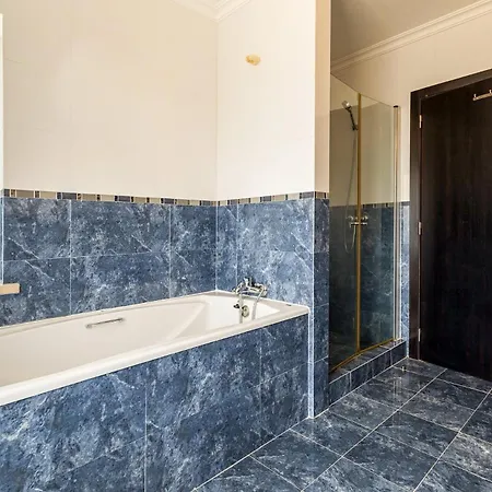 Luxurious Retreat In Lousa Countryside Lagarteira