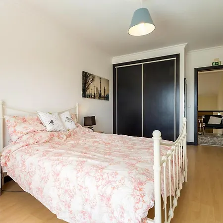 Luxurious Retreat In Lousa Countryside Pensionat Lagarteira