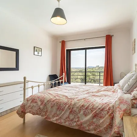 Luxurious Retreat In Lousa Countryside Pensionat 3*